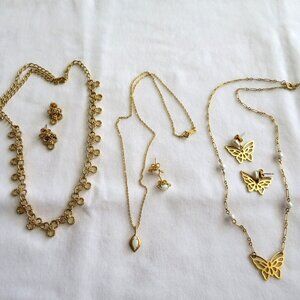 3 Gold Tone Necklace Earring Sets Flower Butterfly Pearl Designs Elegant Fashion